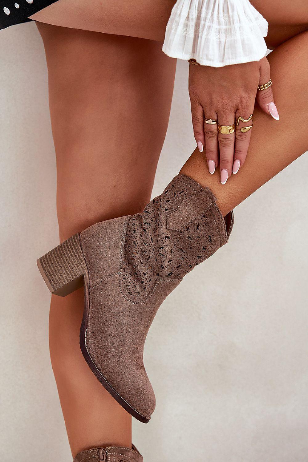 Enkellaarsjes met hoge hak - MiCa's Fashion & Lifestyle
