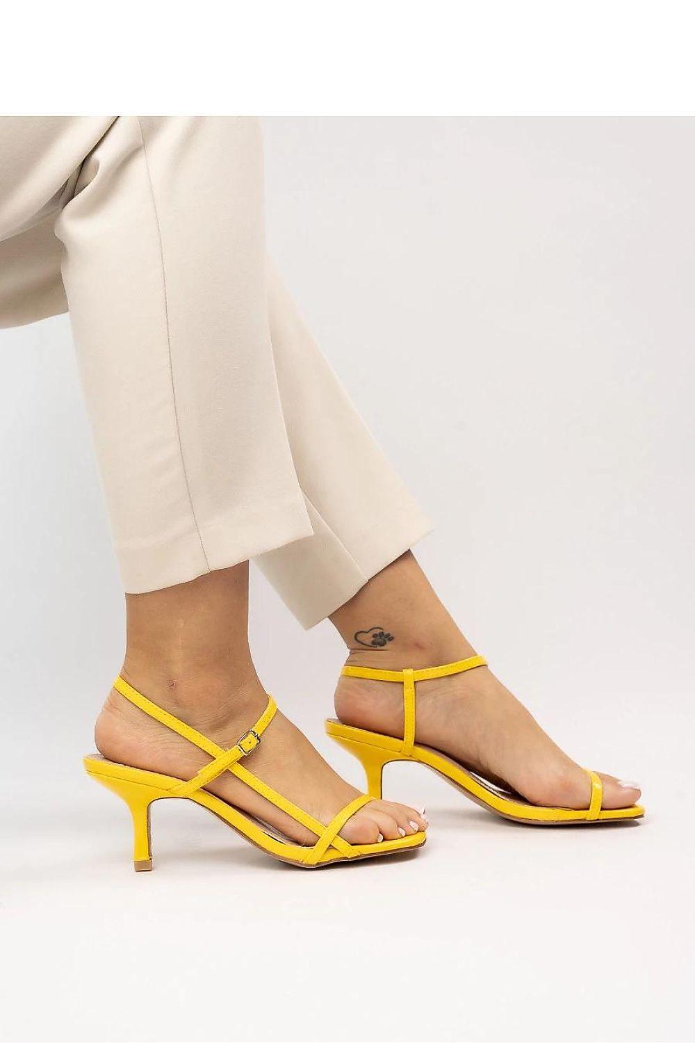 Sandalen op hak - MiCa's Fashion & Lifestyle